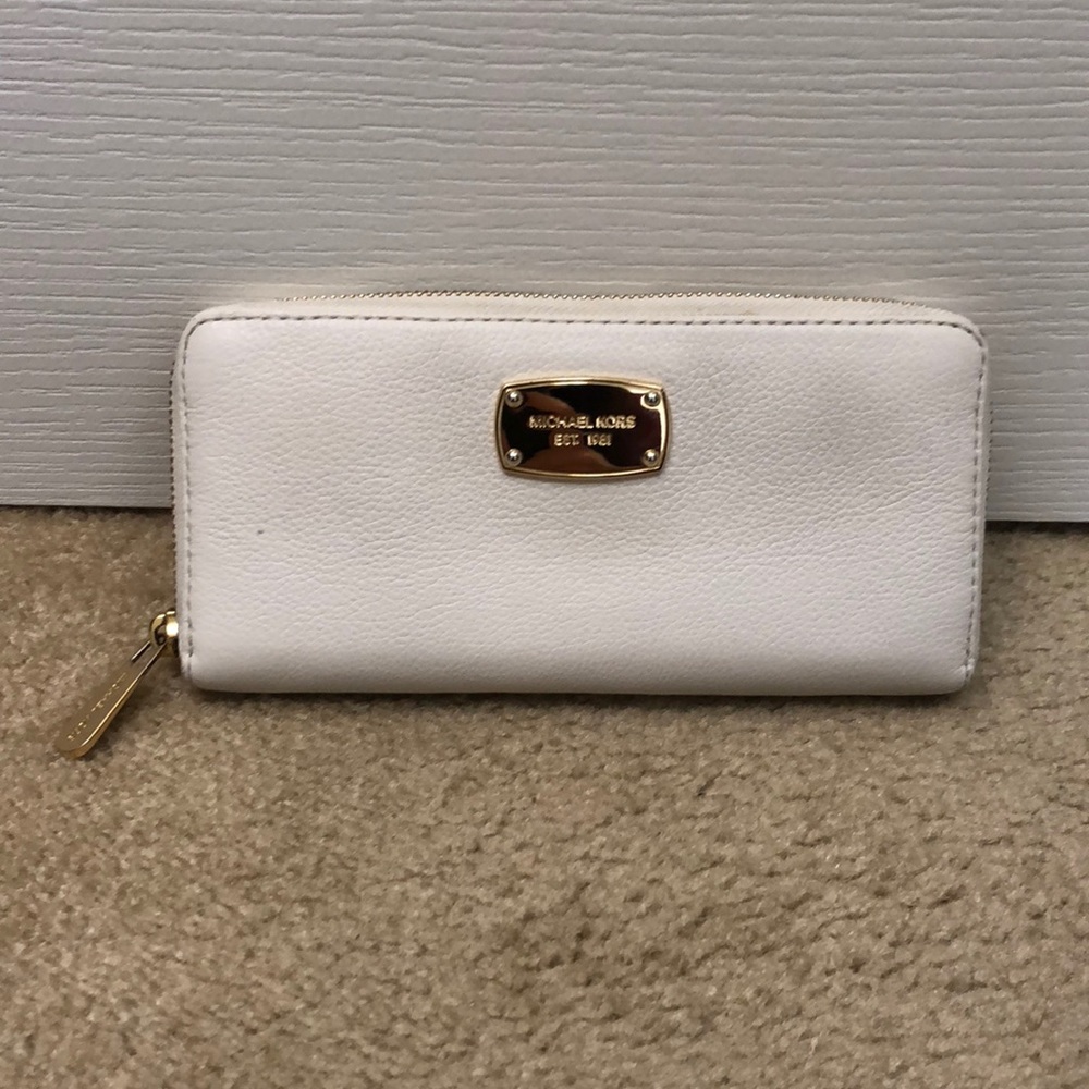 Michael Kors wallet